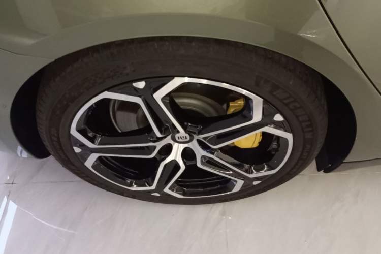 Used Xiaomi Auto SU7 2024 Four-Wheel-Drive Max Founder's Edition Exterior 5