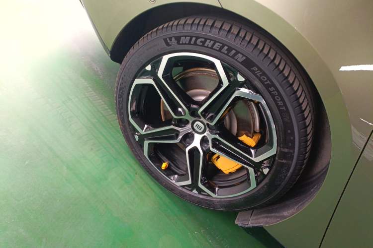Used Xiaomi Auto SU7 2024 Four-Wheel Drive Ultra-Long Range Advanced Intelligent Driving Max Edition Exterior 5