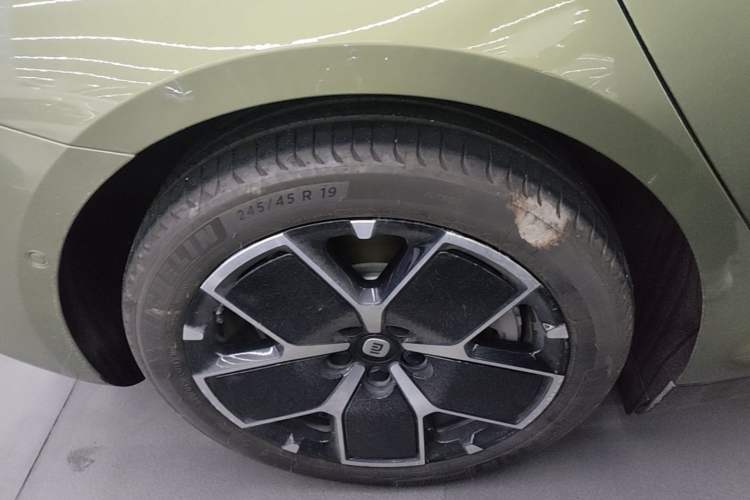 Used Xiaomi Auto SU7 2024 Rear-Drive Ultra-Long Range Advanced Pro-Level Intelligent Driving Version Exterior 5
