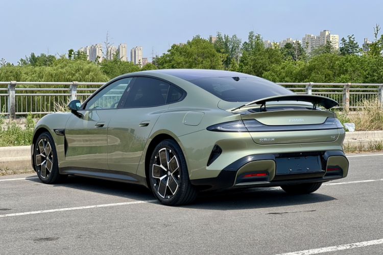 Used Xiaomi Auto SU7 2024 Rear-Drive Ultra-Long Range Advanced Pro-Level Intelligent Driving Version Exterior 5