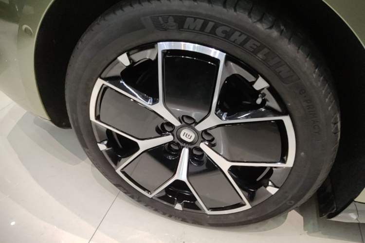 Used Xiaomi Auto SU7 2024 Rear-Drive Long-Range Intelligent Driving Version Exterior 5