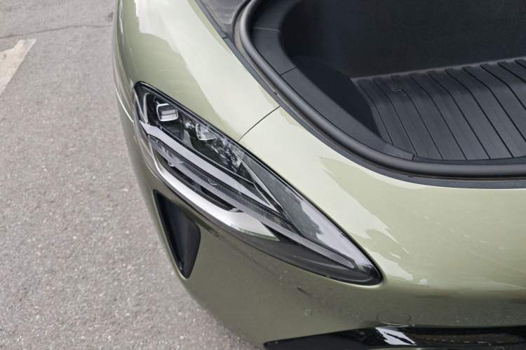 Used Xiaomi Auto SU7 2024 Four-Wheel Drive Ultra-Long Range Advanced Intelligent Driving Max Edition Exterior 6