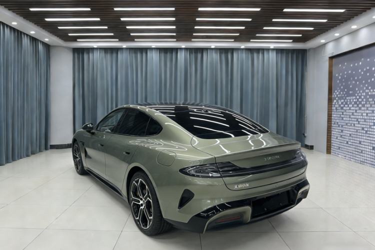 Used Xiaomi Auto SU7 2024 Rear-Drive Long-Range Intelligent Driving Version Exterior 6