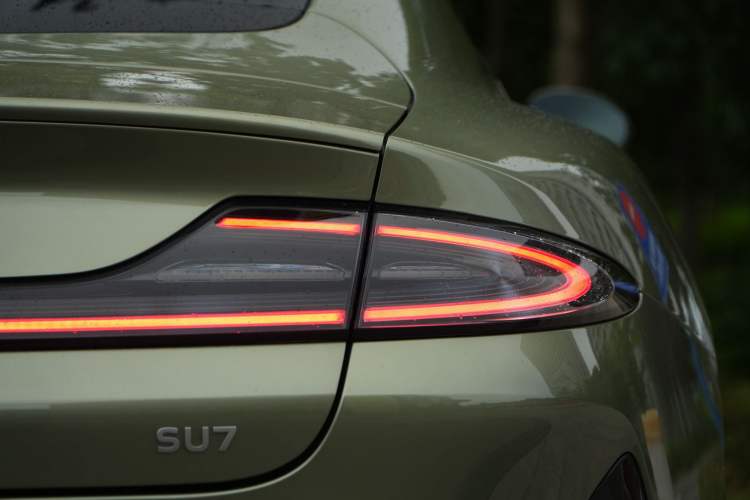 Used Xiaomi Auto SU7 2024 Rear-Drive Ultra-Long Range Advanced Pro-Level Intelligent Driving Version Exterior 6