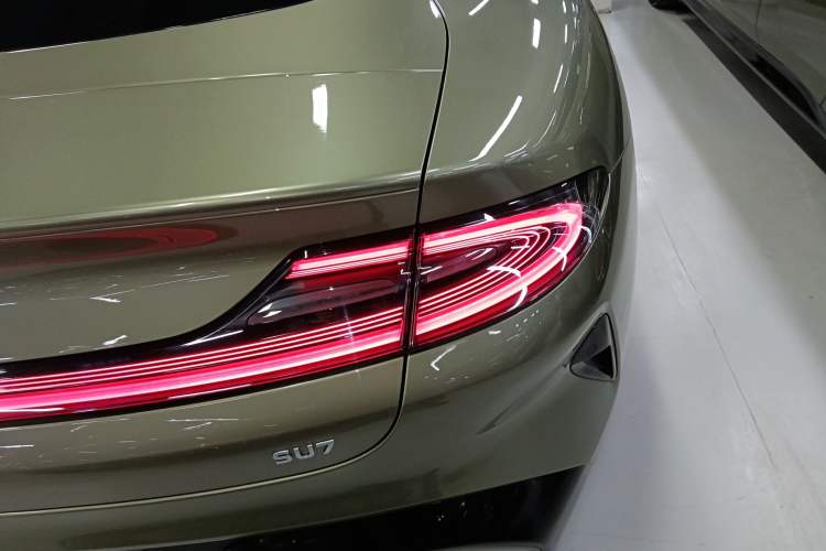 Used Xiaomi Auto SU7 2024 Rear-Drive Long-Range Intelligent Driving Version Exterior 6