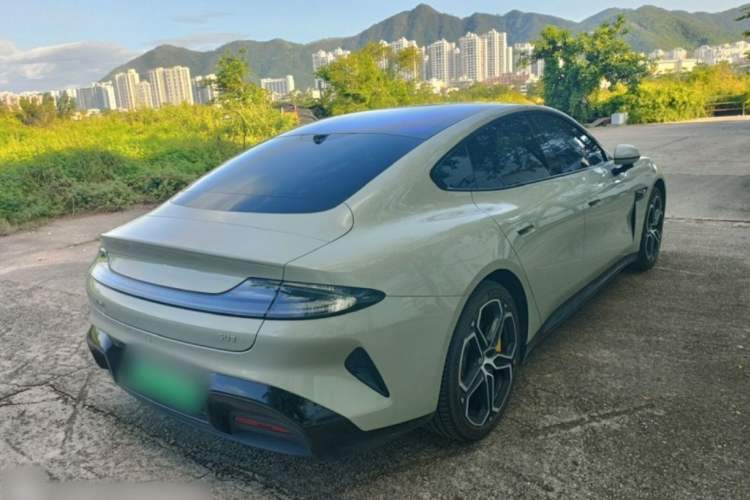Used Xiaomi Auto SU7 2024 Rear-Drive Long-Range Intelligent Driving Version Exterior 6