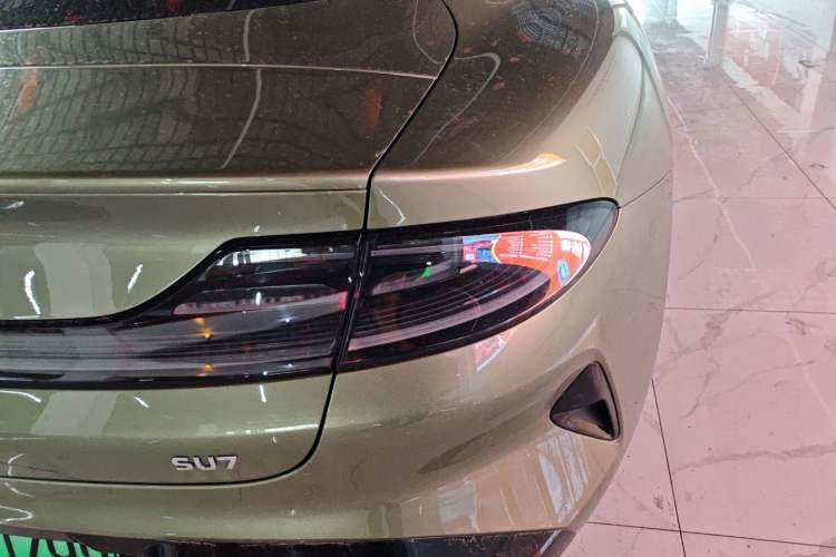 Used Xiaomi Auto SU7 2024 Rear-Drive Ultra-Long Range Advanced Pro-Level Intelligent Driving Version Exterior 6