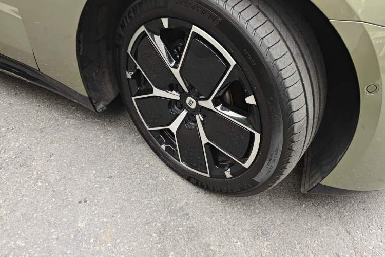 Used Xiaomi Auto SU7 2024 Rear-Drive Ultra-Long Range Advanced Pro-Level Intelligent Driving Version Exterior 7