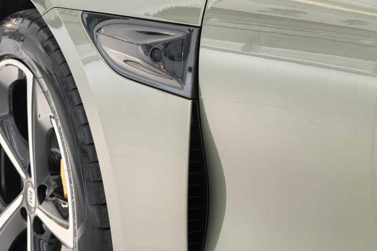 Used Xiaomi Auto SU7 2024 Four-Wheel Drive Ultra-Long Range Advanced Intelligent Driving Max Edition Exterior 8