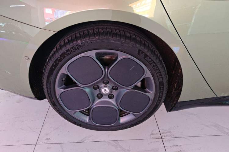 Used Xiaomi Auto SU7 2024 Rear-Drive Ultra-Long Range Advanced Pro-Level Intelligent Driving Version Exterior 8