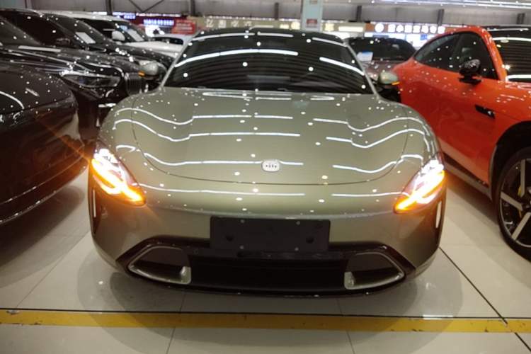 Used Xiaomi Auto SU7 2024 Rear-Drive Long-Range Intelligent Driving Version Front