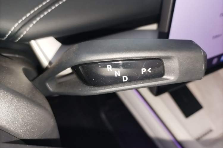 Used Xiaomi Auto SU7 2024 Rear-Drive Ultra-Long Range Advanced Pro-Level Intelligent Driving Version Gear Lever