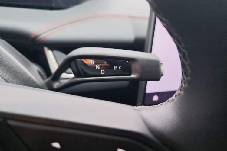 Used Xiaomi Auto SU7 2024 Four-Wheel Drive Ultra-Long Range Advanced Intelligent Driving Max Edition Gear Lever