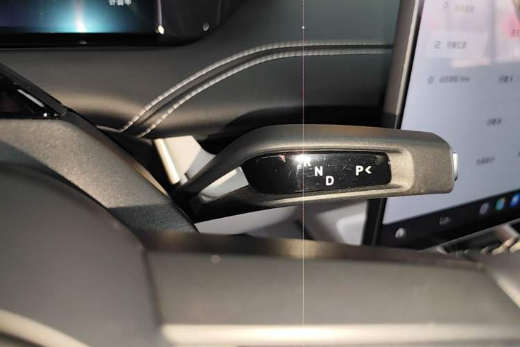 Used Xiaomi Auto SU7 2024 Four-Wheel Drive Ultra-Long Range Advanced Intelligent Driving Max Edition Gear Lever