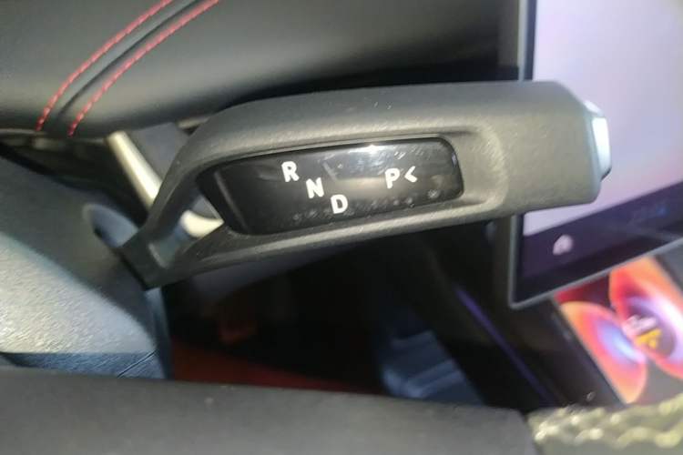 Used Xiaomi Auto SU7 2024 Four-Wheel Drive Ultra-Long Range Advanced Intelligent Driving Max Edition Gear Lever