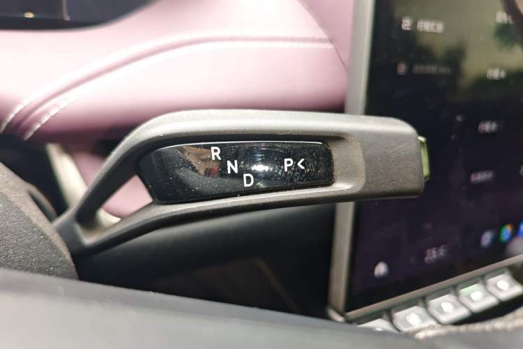 Used Xiaomi Auto SU7 2024 Four-Wheel Drive Ultra-Long Range Advanced Intelligent Driving Max Edition Gear Lever