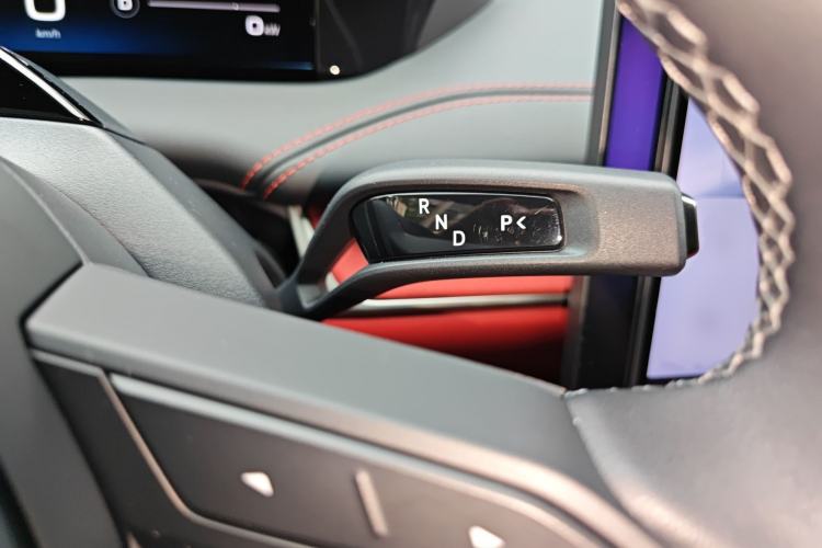 Used Xiaomi Auto SU7 2024 Rear-Drive Ultra-Long Range Advanced Pro-Level Intelligent Driving Version Gear Lever