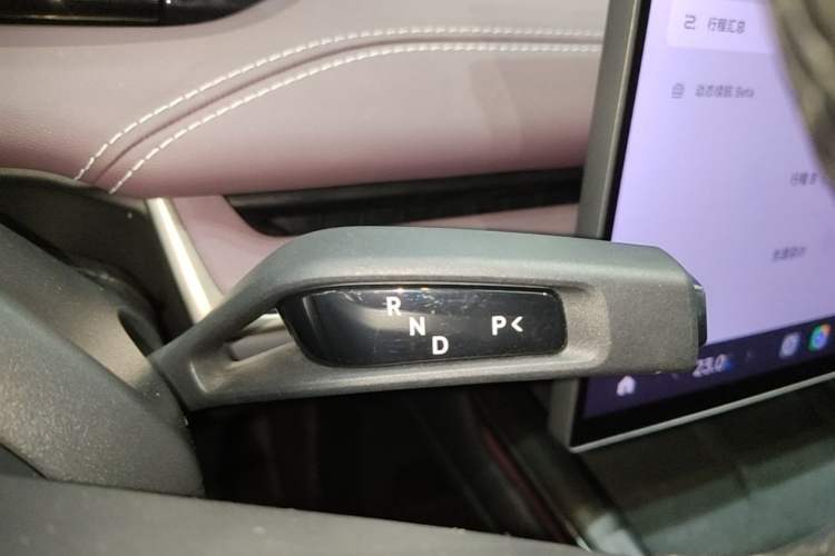 Used Xiaomi Auto SU7 2024 Rear-Drive Long-Range Intelligent Driving Version Gear Lever