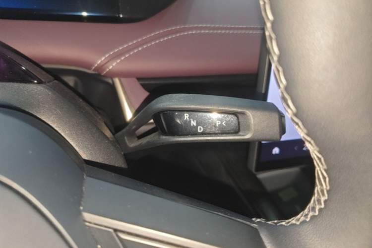 Used Xiaomi Auto SU7 2024 Rear-Drive Long-Range Intelligent Driving Version Gear Lever