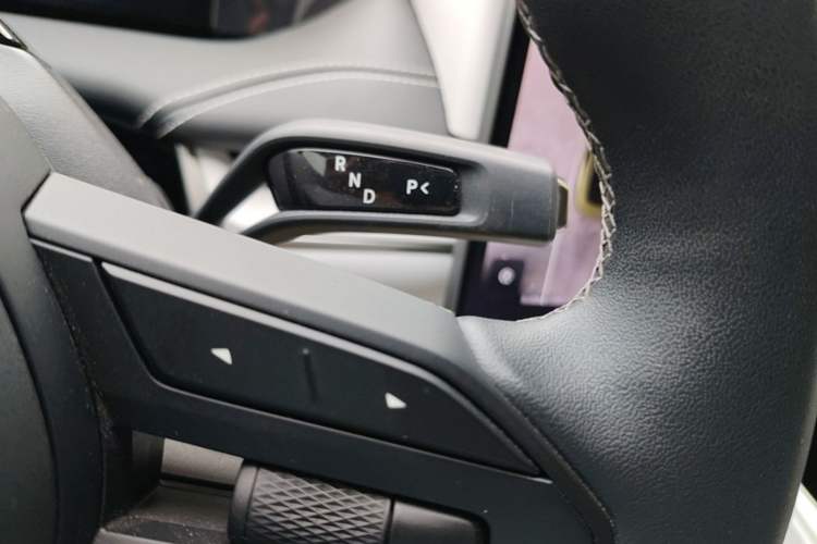 Used Xiaomi Auto SU7 2024 Rear-Drive Ultra-Long Range Advanced Pro-Level Intelligent Driving Version Gear Lever
