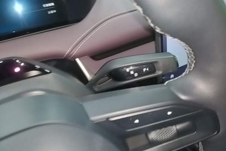 Used Xiaomi Auto SU7 2024 Rear-Drive Long-Range Intelligent Driving Version Gear Lever