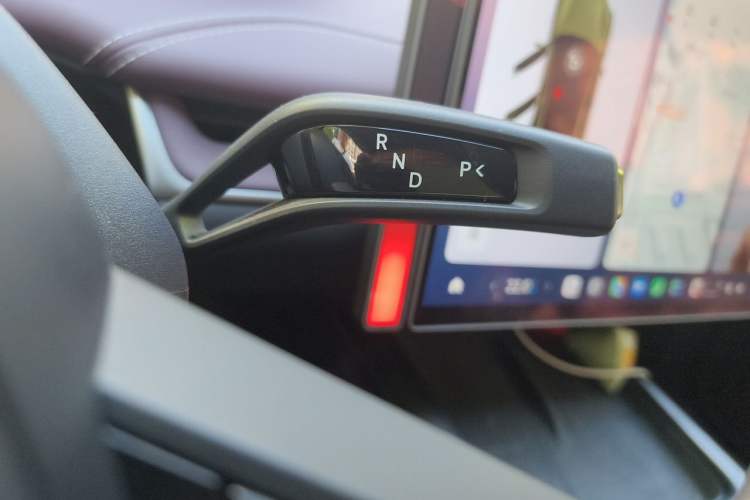 Used Xiaomi Auto SU7 2024 Four-Wheel Drive Ultra-Long Range Advanced Intelligent Driving Max Edition Gear Lever