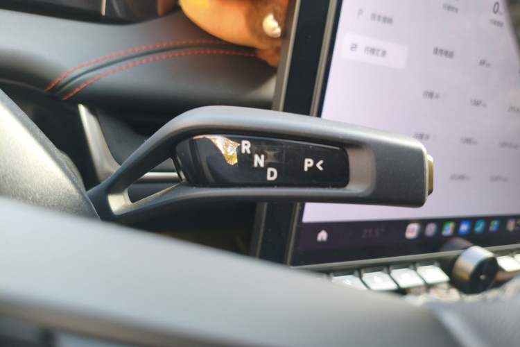 Used Xiaomi Auto SU7 2024 Rear-Drive Long-Range Intelligent Driving Version Gear Lever