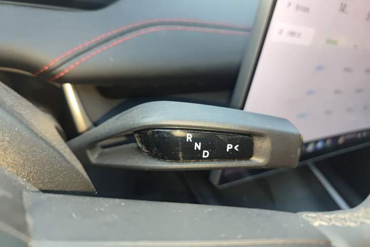 Used Xiaomi Auto SU7 2024 Rear-Drive Long-Range Intelligent Driving Version Gear Lever