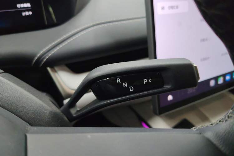 Used Xiaomi Auto SU7 2024 Rear-Drive Standard Founder Edition Gear Lever