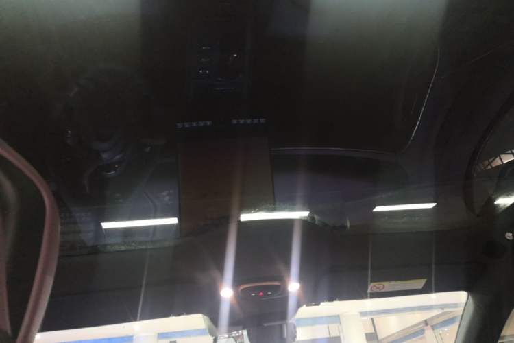 Used Xiaomi Auto SU7 2024 Rear-Drive Long-Range Intelligent Driving Version Headliner