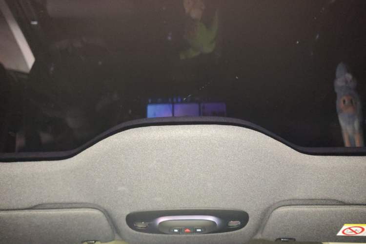 Used Xiaomi Auto SU7 2024 Rear-Drive Long-Range Intelligent Driving Version Headliner