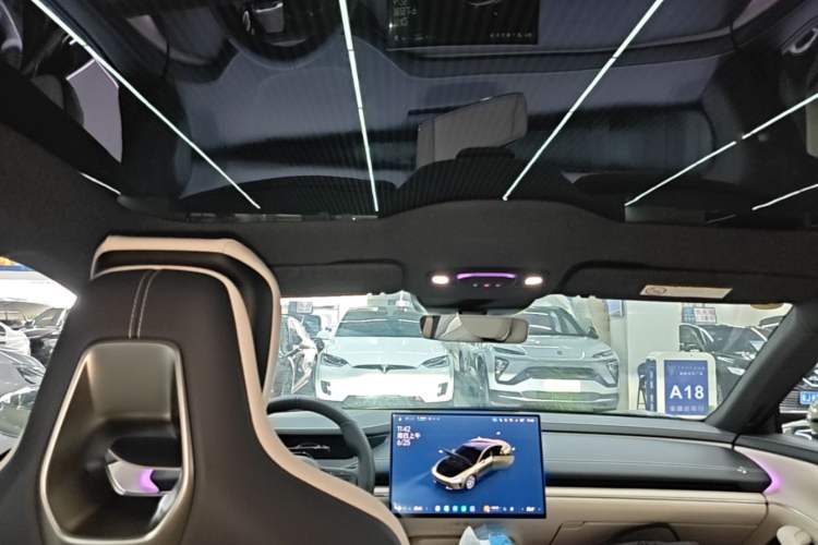 Used Xiaomi Auto SU7 2024 Rear-Drive Ultra-Long Range Advanced Pro-Level Intelligent Driving Version Headliner