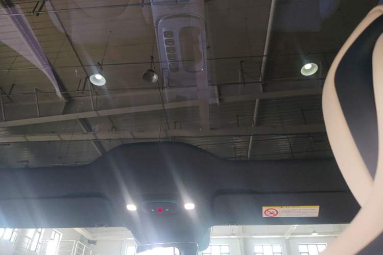 Used Xiaomi Auto SU7 2024 Rear-Drive Ultra-Long Range Advanced Pro-Level Intelligent Driving Version Headliner