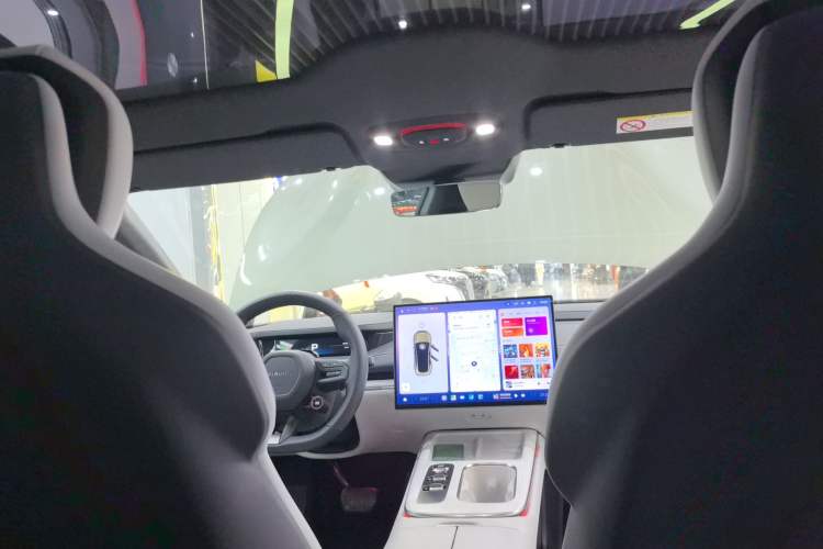 Used Xiaomi Auto SU7 2024 Rear-Drive Long-Range Intelligent Driving Version Headliner