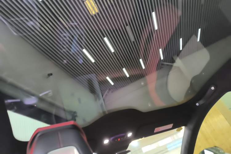 Used Xiaomi Auto SU7 2024 Four-Wheel Drive Ultra-Long Range Advanced Intelligent Driving Max Edition Headliner