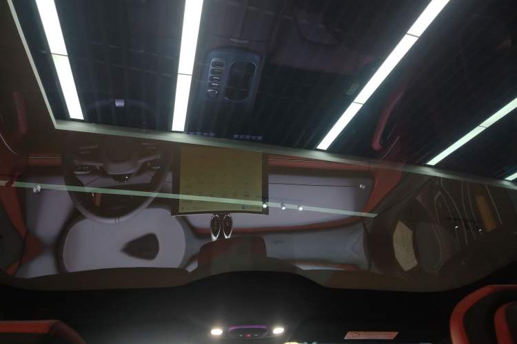 Used Xiaomi Auto SU7 2024 Four-Wheel Drive Ultra-Long Range Advanced Intelligent Driving Max Edition Headliner