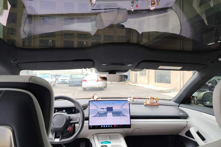 Used Xiaomi Auto SU7 2024 Rear-Drive Ultra-Long Range Advanced Pro-Level Intelligent Driving Version Headliner