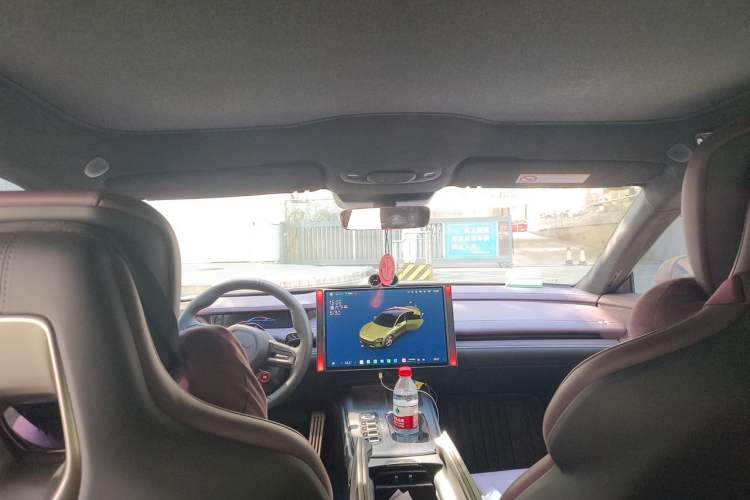 Used Xiaomi Auto SU7 2024 Four-Wheel Drive Ultra-Long Range Advanced Intelligent Driving Max Edition Headliner