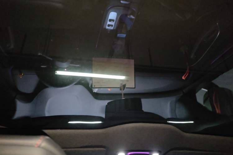Used Xiaomi Auto SU7 2024 Rear-Drive Ultra-Long Range Advanced Pro-Level Intelligent Driving Version Headliner