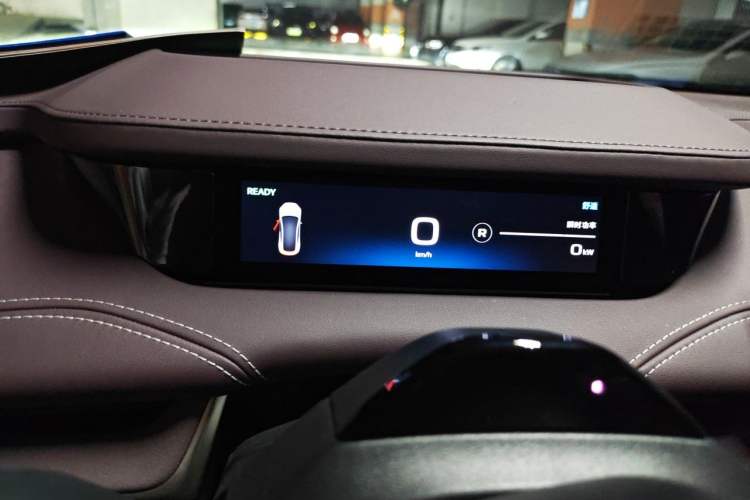 Used Xiaomi Auto SU7 2024 Four-Wheel Drive Ultra-Long Range Advanced Intelligent Driving Max Edition Instrument Cluster