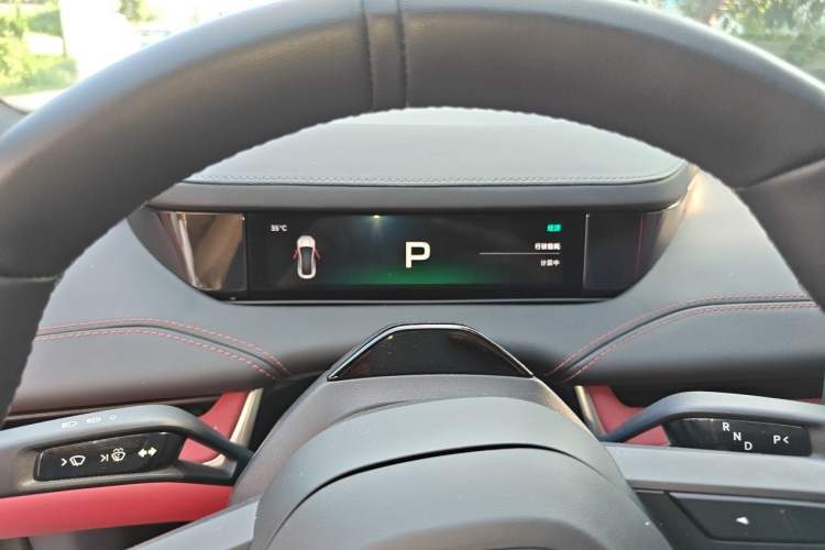 Used Xiaomi Auto SU7 2024 Rear-Drive Long-Range Intelligent Driving Version Instrument Cluster