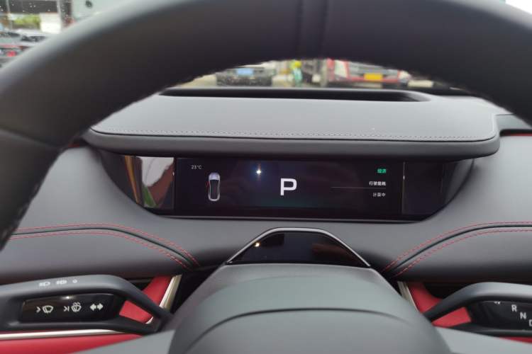 Used Xiaomi Auto SU7 2024 Four-Wheel Drive Ultra-Long Range Advanced Intelligent Driving Max Edition Instrument Cluster