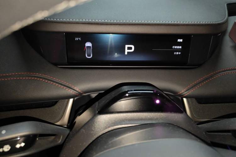 Used Xiaomi Auto SU7 2024 Rear-Drive Ultra-Long Range Advanced Pro-Level Intelligent Driving Version Instrument Cluster