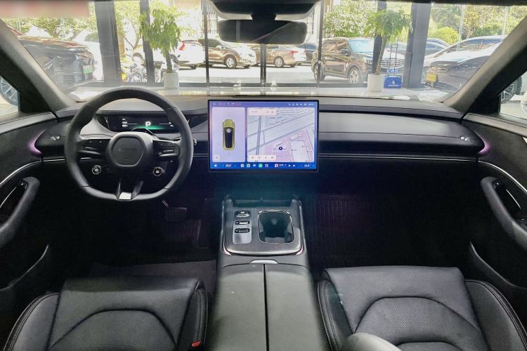 Used Xiaomi Auto SU7 2024 Rear-Drive Long-Range Intelligent Driving Version Interior 1