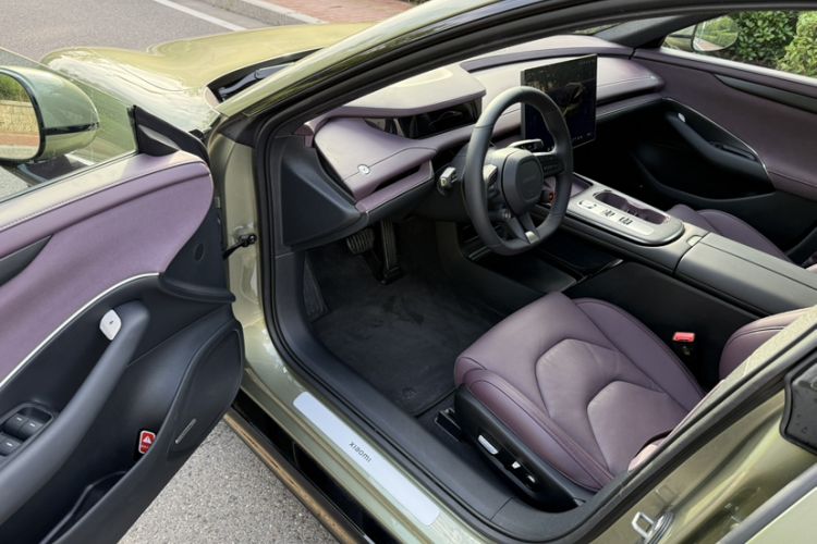Used Xiaomi Auto SU7 2024 Rear-Drive Long-Range Intelligent Driving Version Interior 1