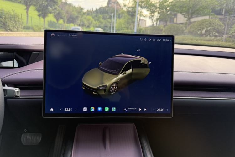 Used Xiaomi Auto SU7 2024 Rear-Drive Long-Range Intelligent Driving Version Interior 2