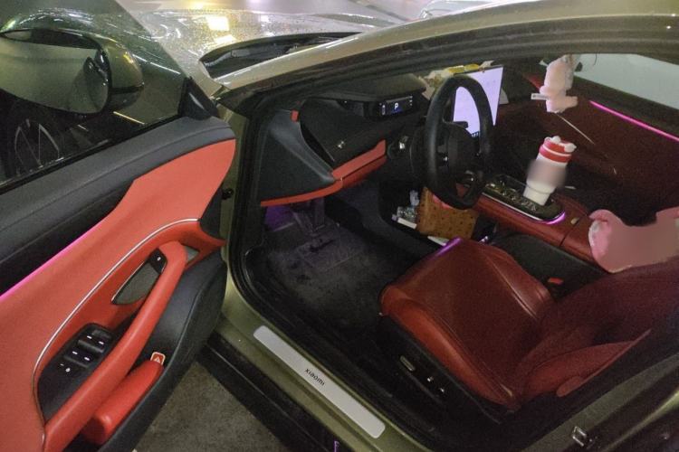 Used Xiaomi Auto SU7 2024 Rear-Drive Ultra-Long Range Advanced Pro-Level Intelligent Driving Version Interior 3