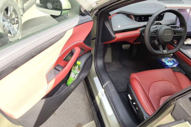 Used Xiaomi Auto SU7 2024 Rear-Drive Ultra-Long Range Advanced Pro-Level Intelligent Driving Version Interior 3