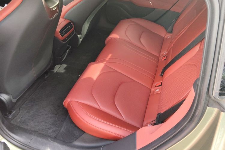 Used Xiaomi Auto SU7 2024 Rear-Drive Ultra-Long Range Advanced Pro-Level Intelligent Driving Version Interior 4