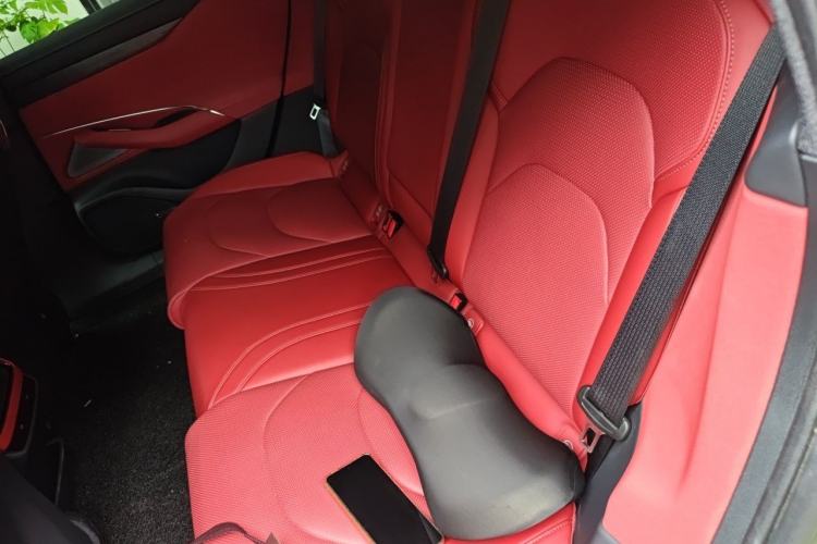 Used Xiaomi Auto SU7 2024 Rear-Drive Ultra-Long Range Advanced Pro-Level Intelligent Driving Version Interior 4